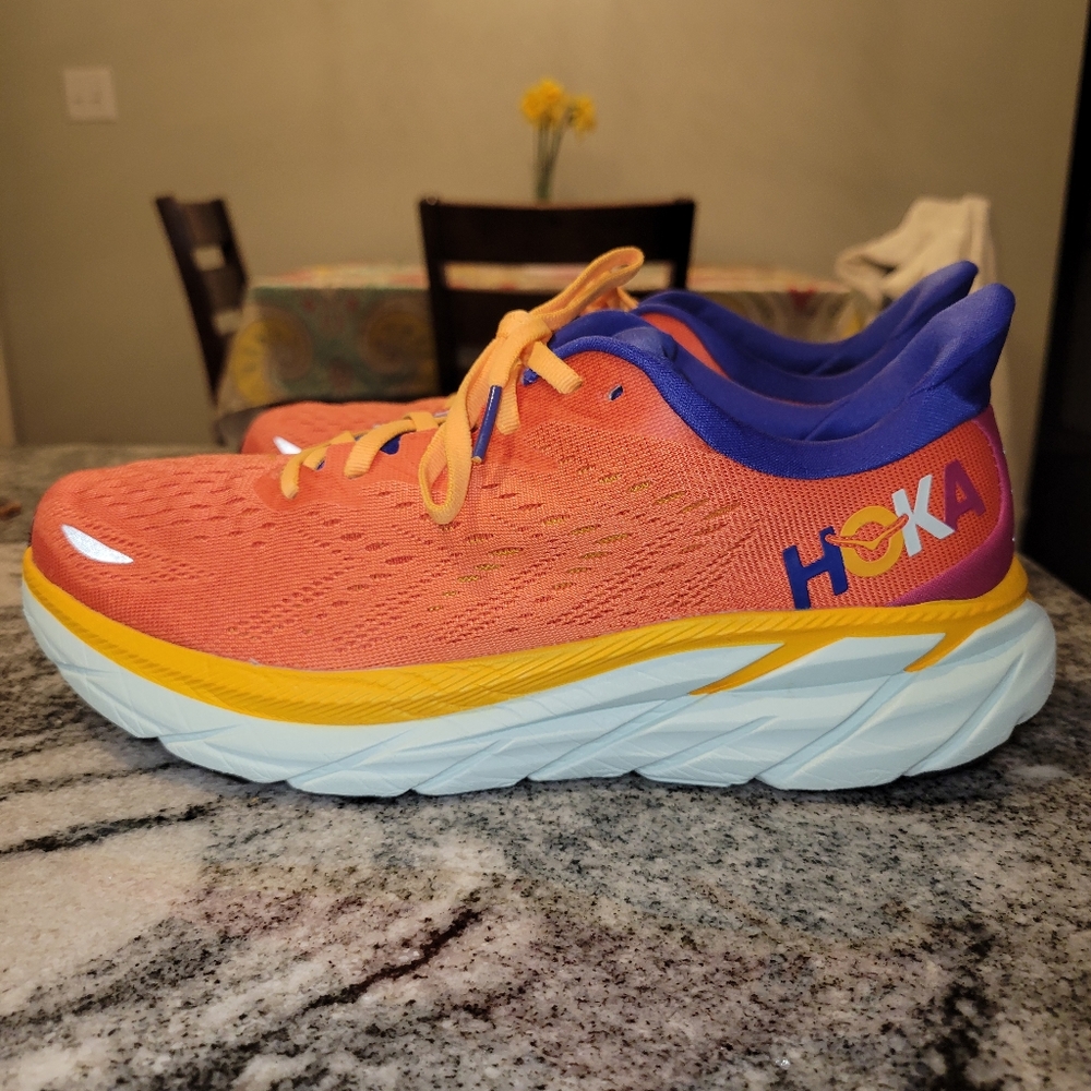 Hoka Clifton 8
